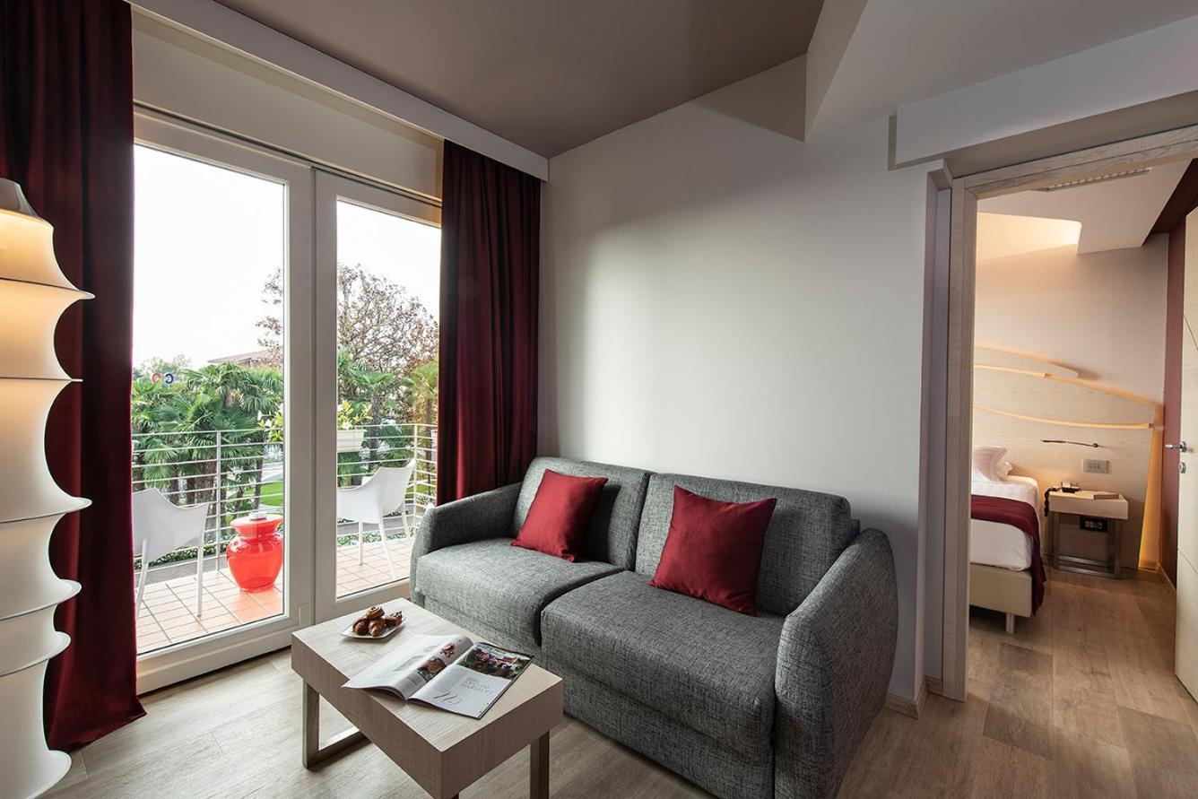 Color Hotel Style, Design & Gourmet Bardolino Zewnętrze zdjęcie